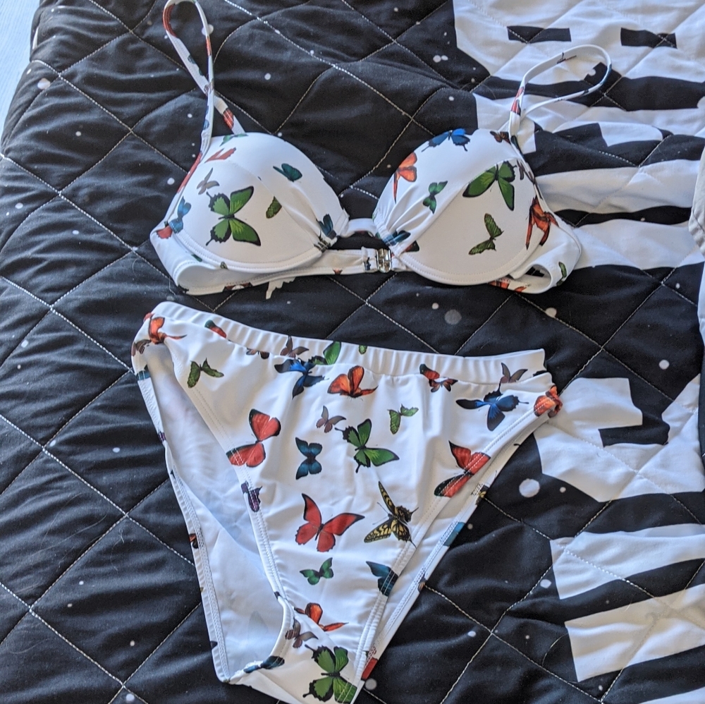 NWOT butterfly bikini